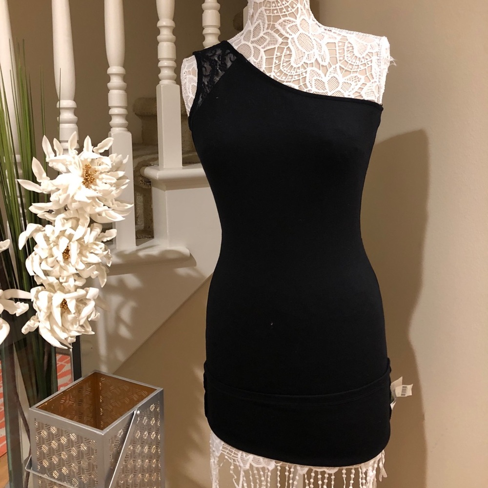 Suite blanco one shoulder dress
